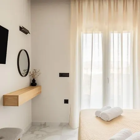Anesis Deluxe 2 Apartment Gaitani