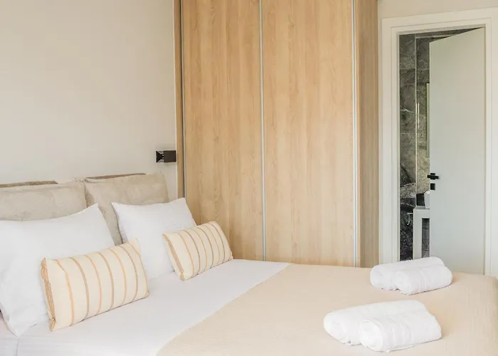 Anesis Deluxe 2 アパート